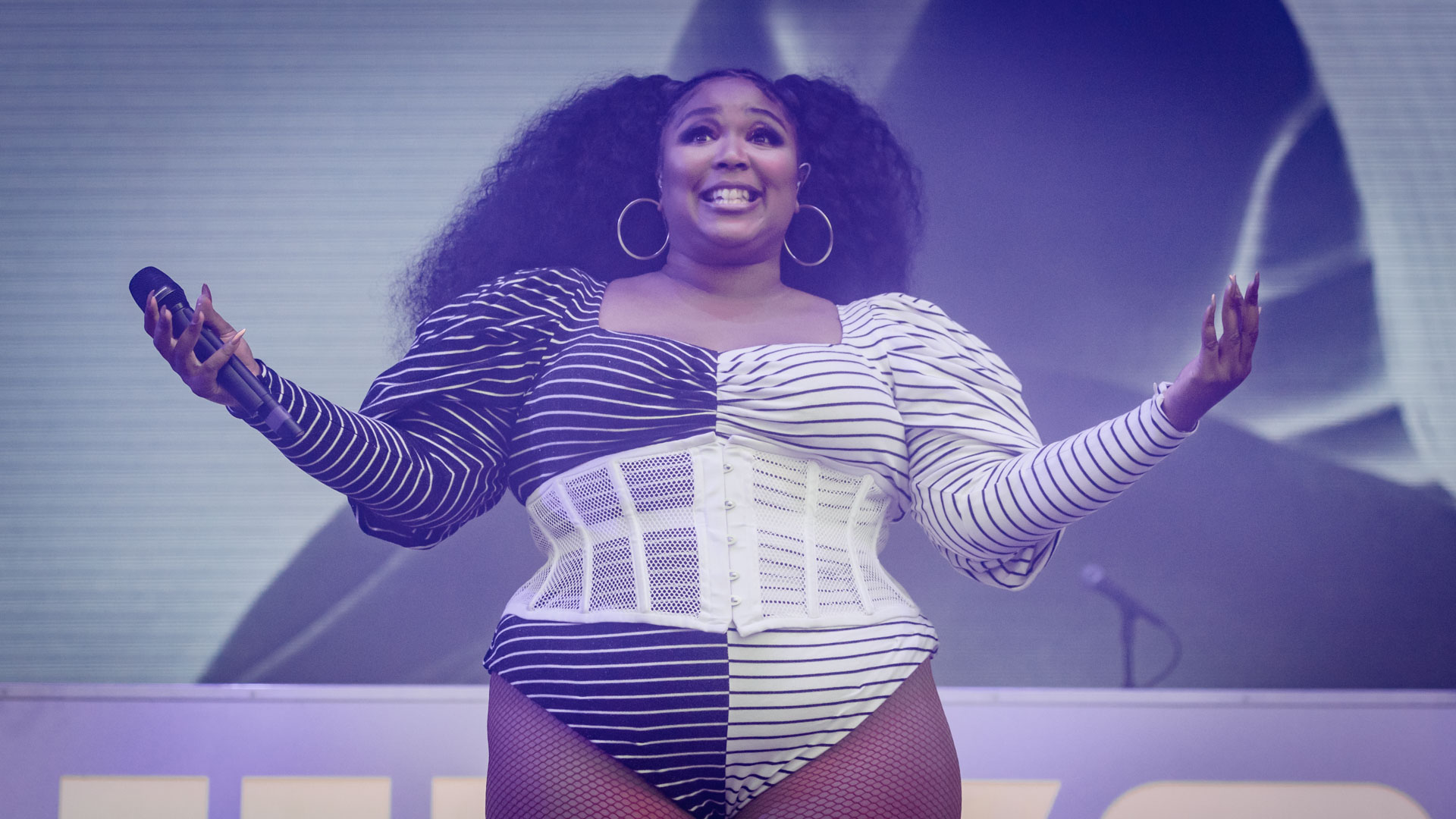 roskilde-2019samstag_lizzo@magneticmeat-23