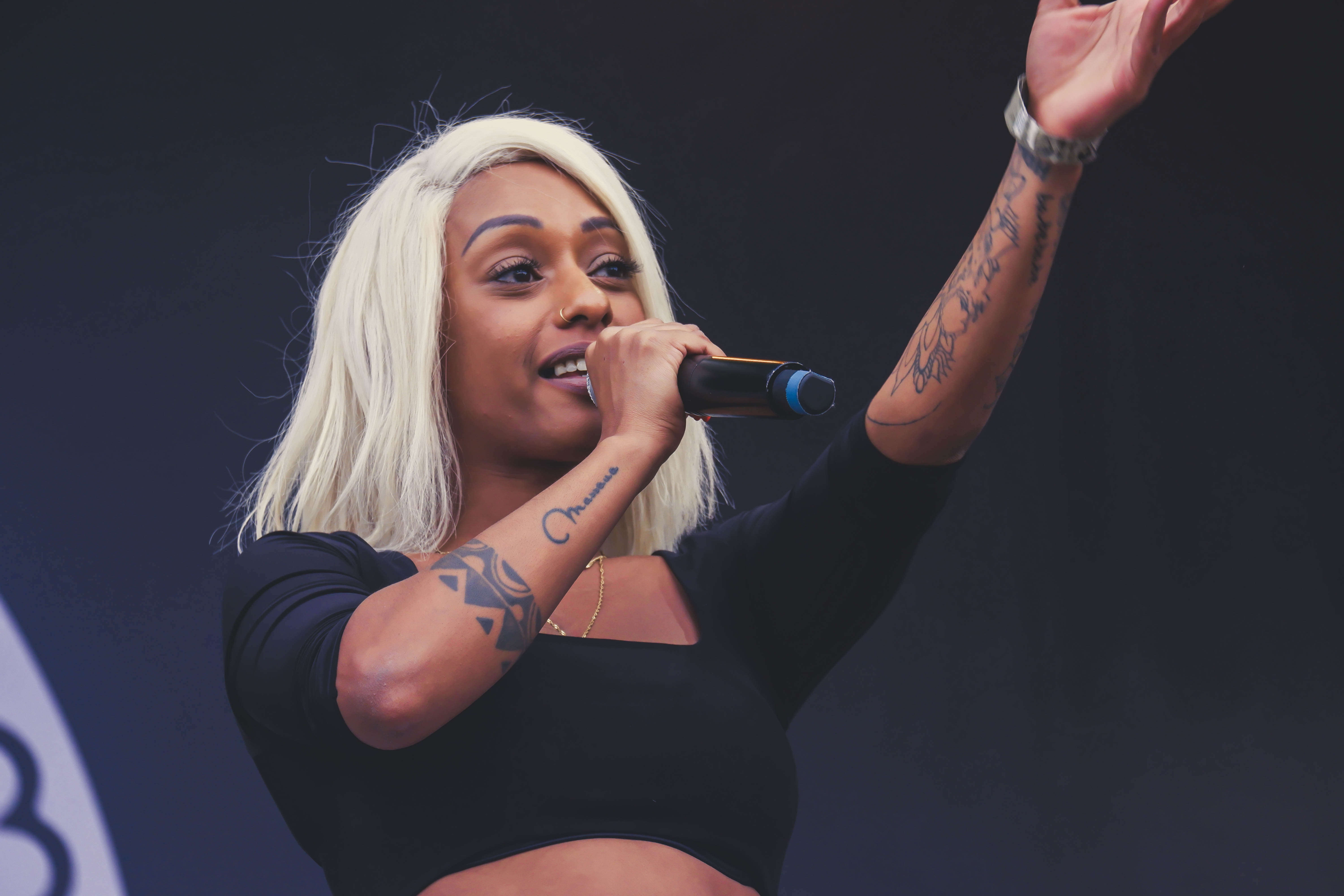 Nura bricht vorzeitig "Sing meinen Sing" ab.