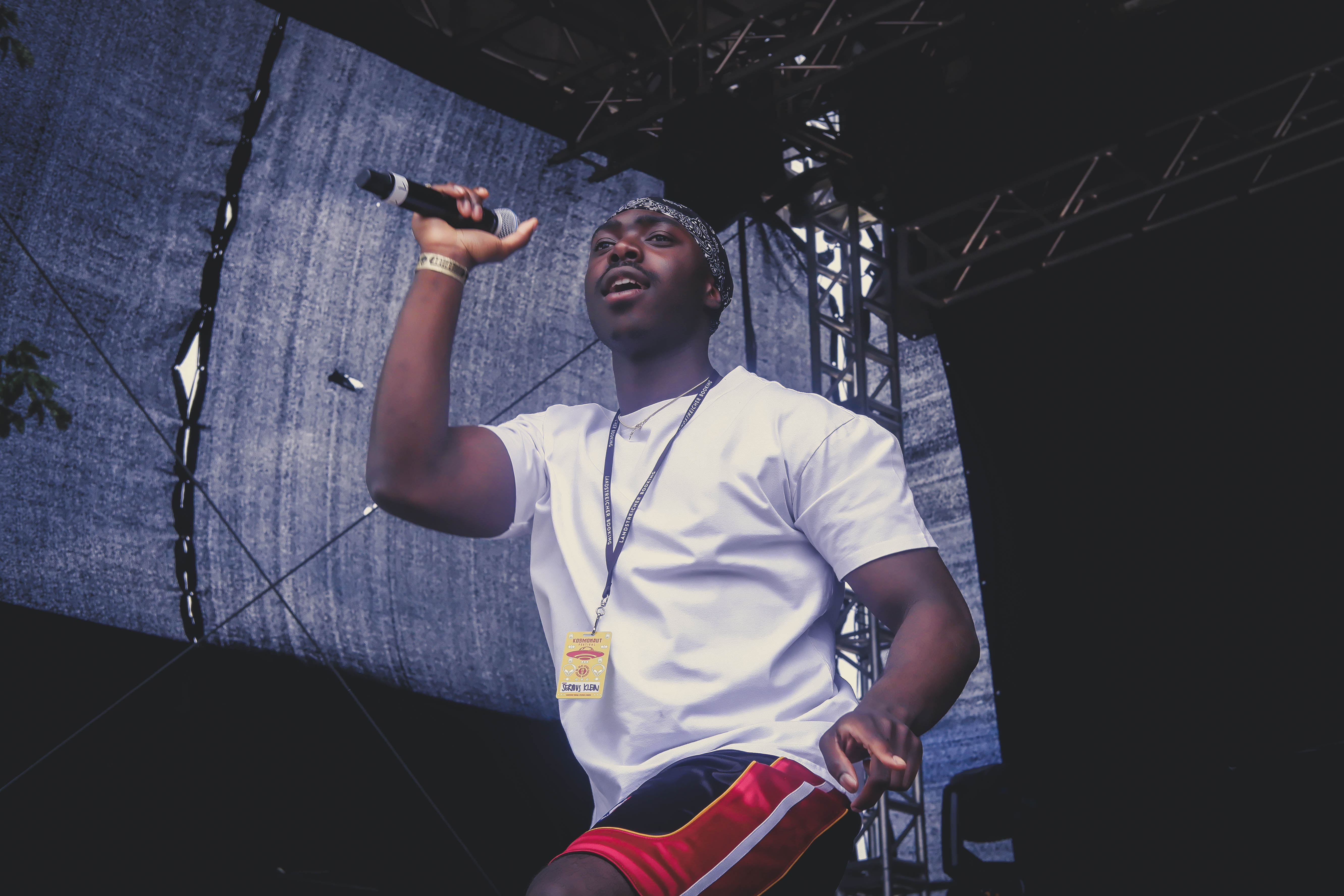 Kosmonaut2019_SeriousKlein