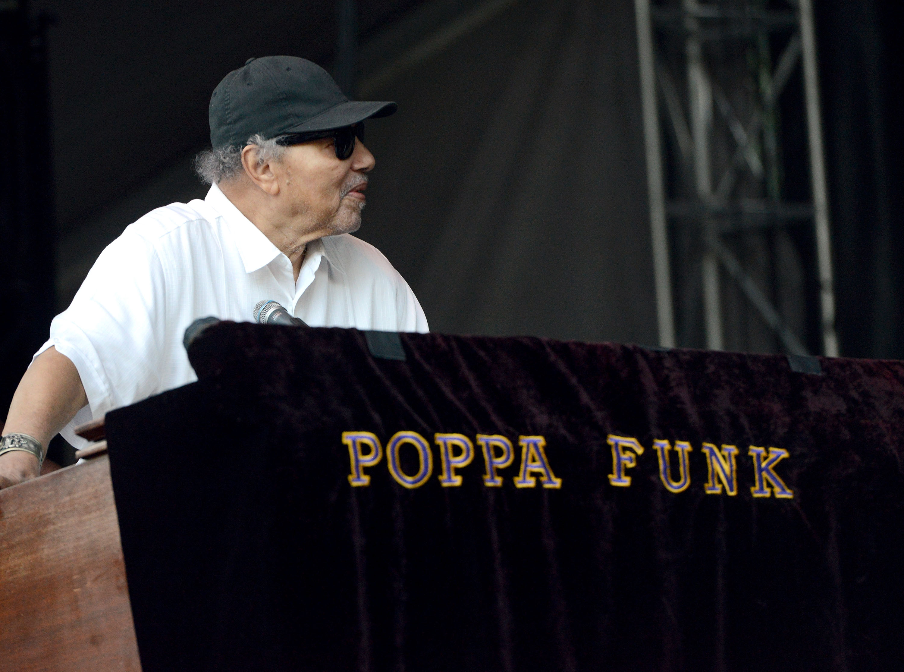 „Poppa Funk“ Art Neville starb am 22. Juli 2019 mit 81 Jahren in seiner Heimat New Orleans. Der Keyboarder war u.a. Gründungsmitglied von The Meters und The Neville Brothers.