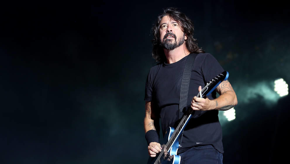 Dave Grohl mit den Foo Fighters am 25. August 2019 bei einem Auftritt in Dave Grohl mit den Foo Fighters am 25. August 2019 bei einem Auftritt in Reading, EnglandDave Grohl mit den Foo Fighters am 25. August 2019 bei einem Auftritt in Reading, EnglandReading, England