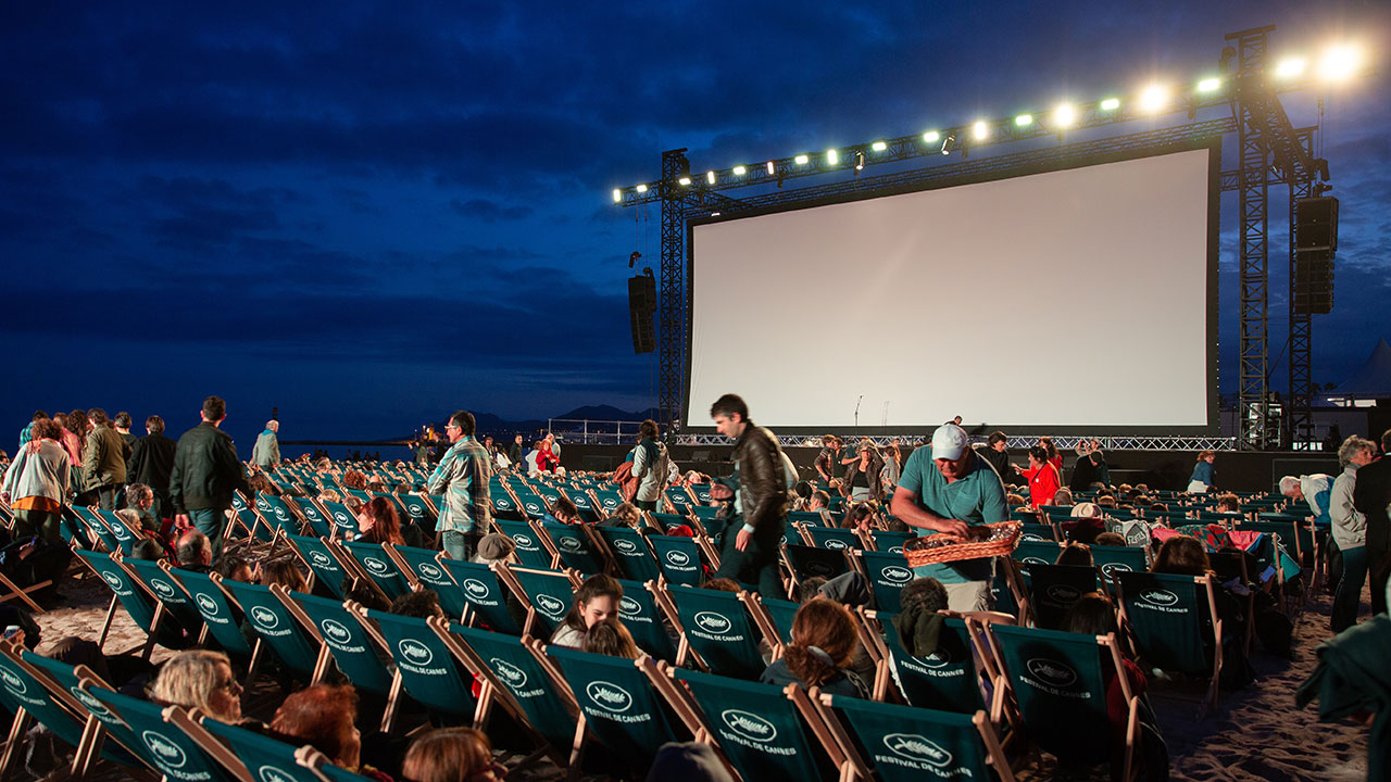 Fühlt sich irgendwie an wie im Freiluftkino. 