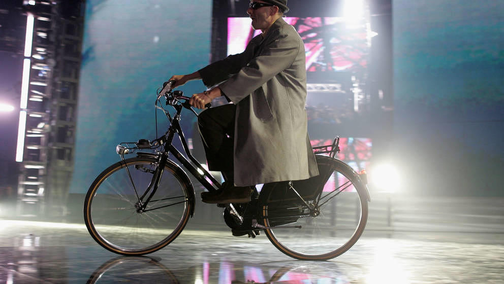 Fuhr schon immer lieber Fahrrad als SUV: Adam „Ad-Rock“ Horovitz von den Beastie Boys, hier bei den MTV Europe Music Awards 2004