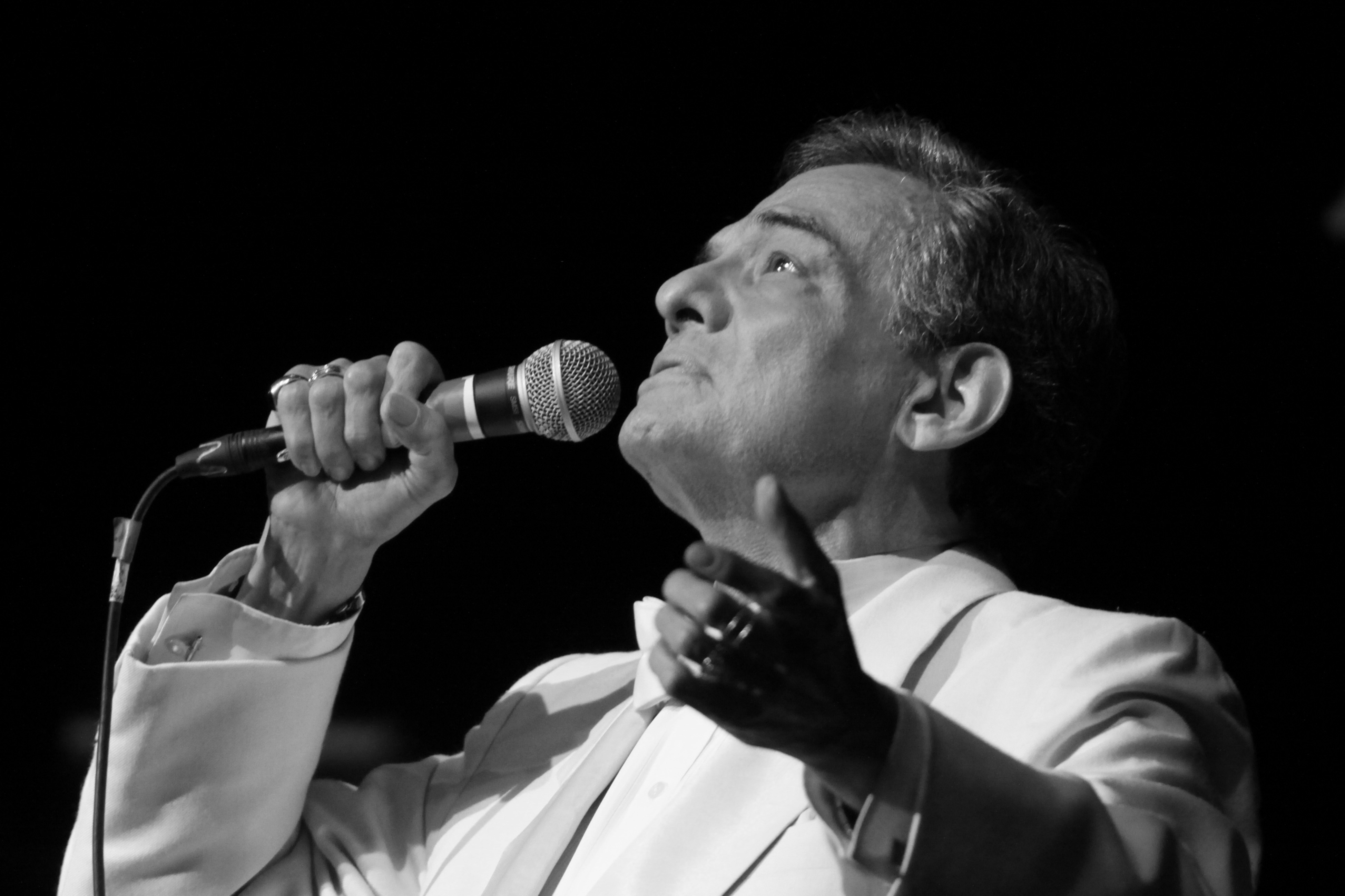 José José war einer der erfolgreichsten Latin-Pop-Künstler aller Zeiten. Der mexikanische Sänger starb am 28. September 2019 mit 71 Jahren, vermutlich an den Folgen seiner Krebserkrankung.