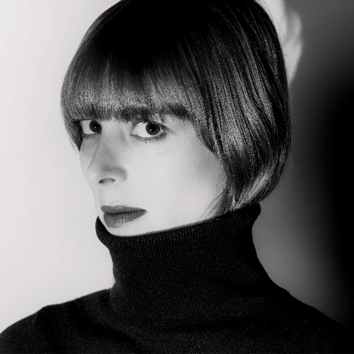 Stefanie Schrank: Unter der Haut eine überhitzte Fabrik