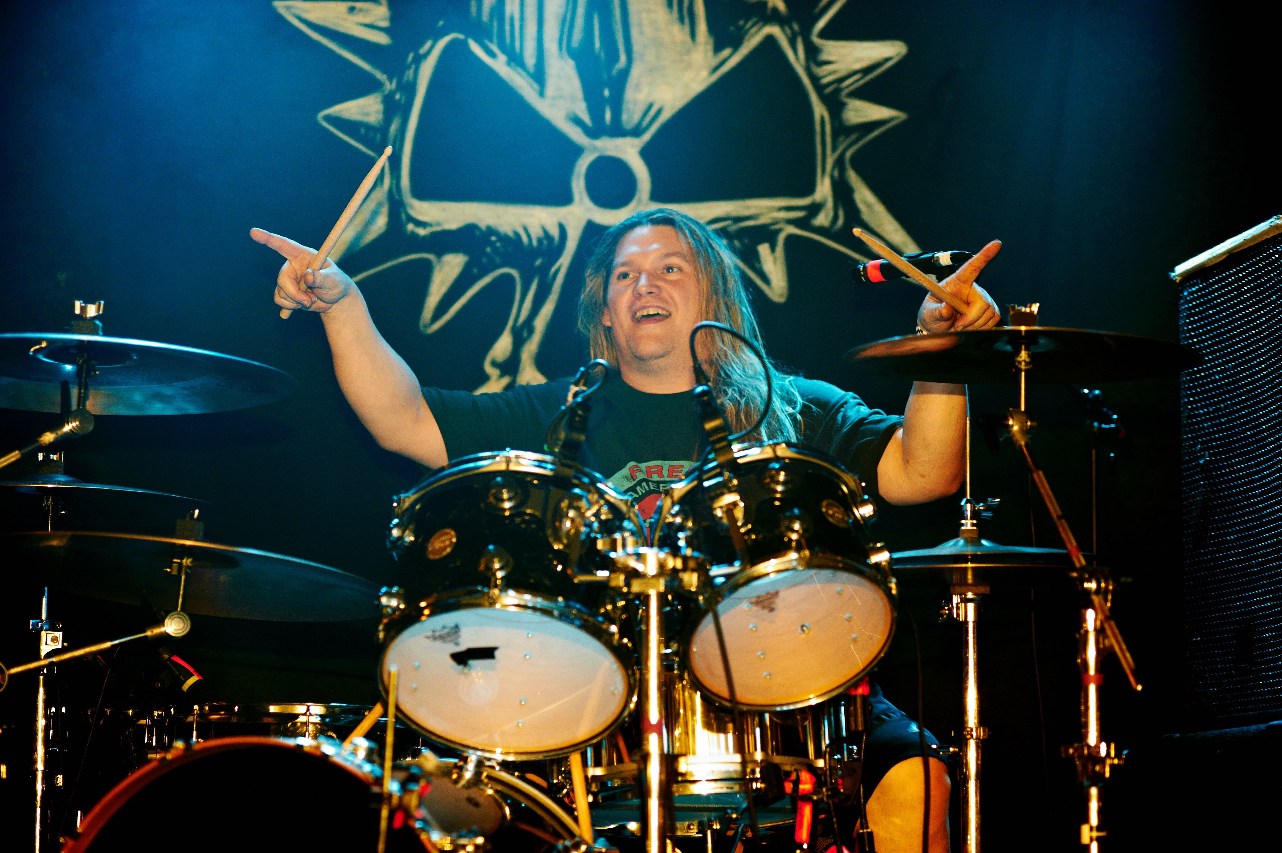 Reed Mullin, Drummer von Corrosion Of Conformity (hier 2011), starb Ende Januar 2020 im Alter von 53 Jahren. Die Todesursache war anfangs nicht öffentlich bekannt.