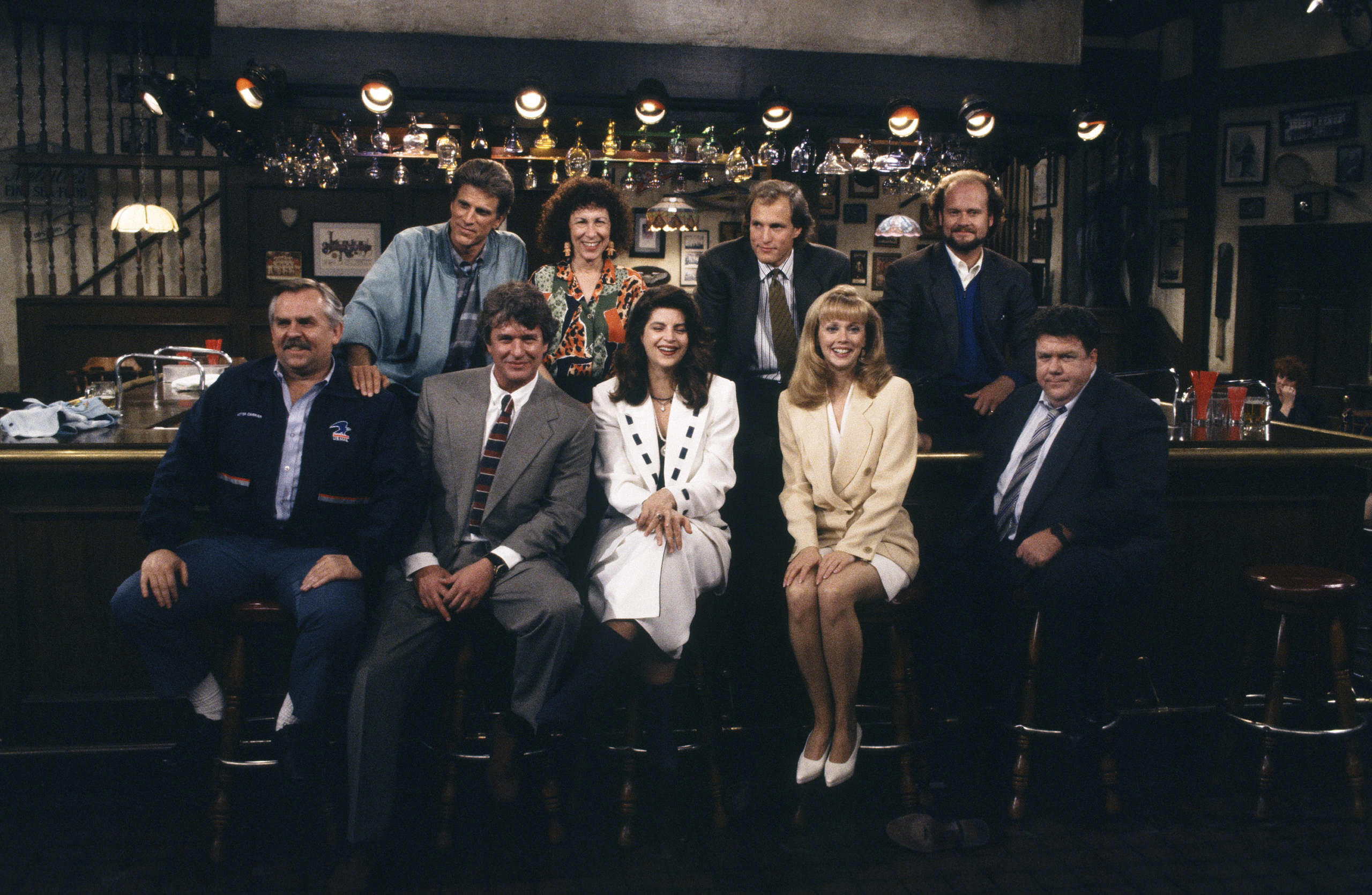 Ted Danson, Rhea Perlman, Woody Harrelson, Kelsey Grammar, John Ratzenberger, Rom Berenger, Kirstie Alley, Shelley Long un...