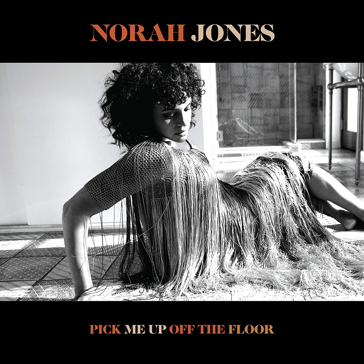 Norah Jones - Pick Me Up Off The Floor