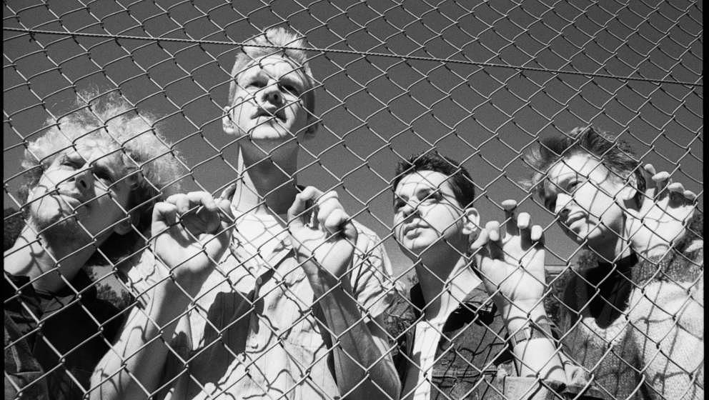 „Depeche Mode by Anton Corbijn“ zeigt die Geschichte der Band in Bildern.
