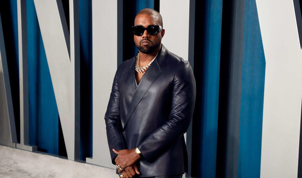 Hat Kanye West Sein Yeezy Logo Von Walmart Geklaut Musikexpress