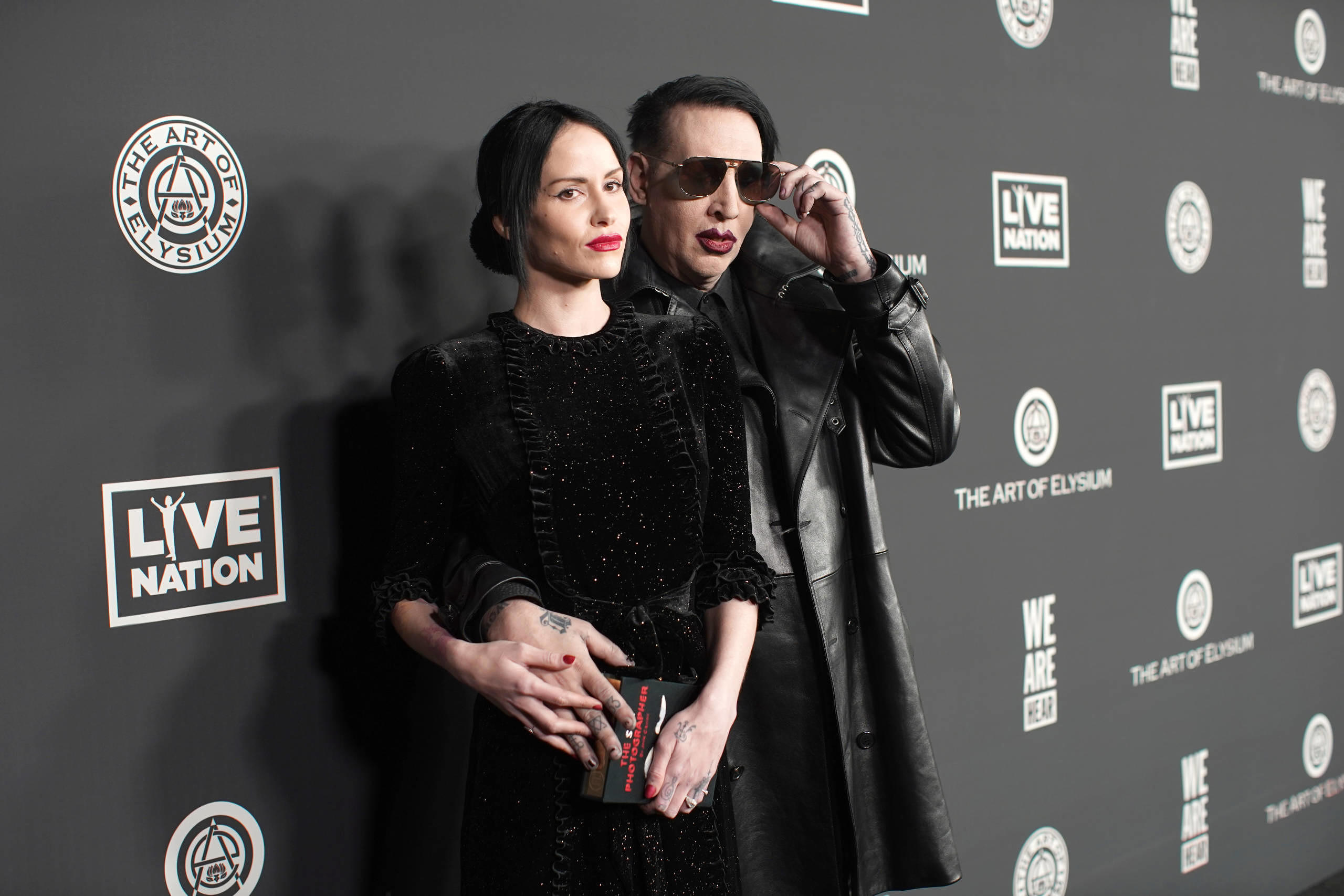 Manson Soll Auch Seine Ehefrau Lindsay Usich Bedroht Und Missbraucht Haben Musikexpress