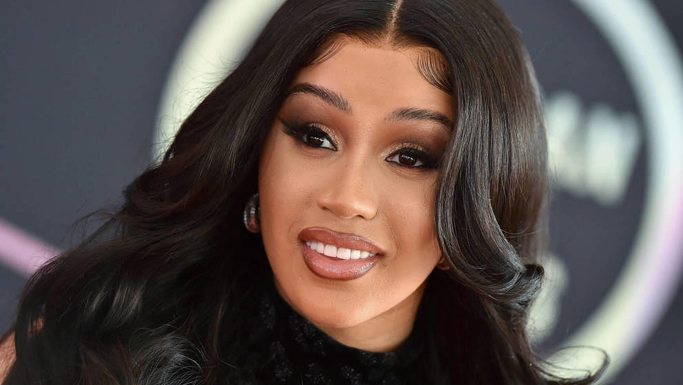 LOS ANGELES, CALIFORNIA - NOVEMBER 19: Cardi B attends the 2021 American Music Awards Red Carpet Roll-Out with host Cardi B a