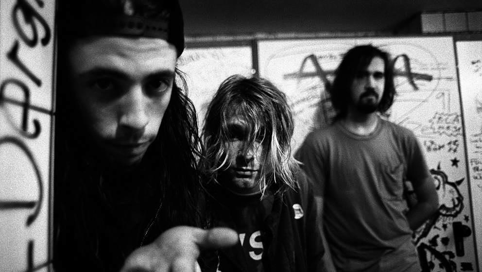 FRANKFURT, GERMANY - NOVEMBER 12: Nirvana posed in Frankfurt on November 12 1991. (Left to right) Dave Grohl (drums), Kurt Co