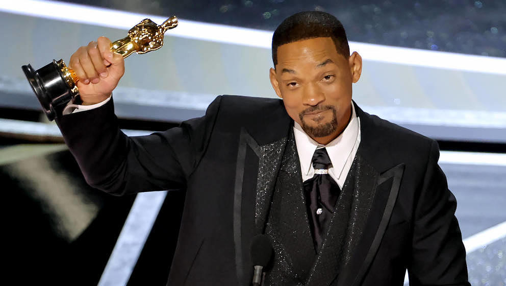 HOLLYWOOD, CALIFORNIA - MARCH 27: Will Smith accepts the Actor in a Leading Role award for ‘King Richard’ onstage during 