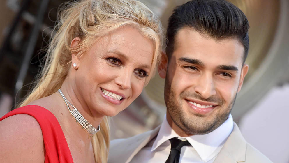 HOLLYWOOD, CALIFORNIA - JULY 22: Britney Spears and Sam Asghari attend Sony Pictures' 'Once Upon a Time ... in Hollywood' Los