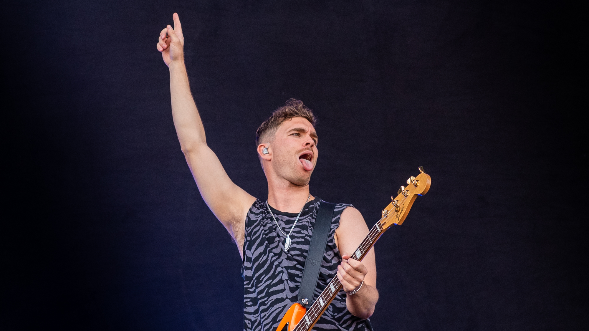 TS22-so-royal blood-2