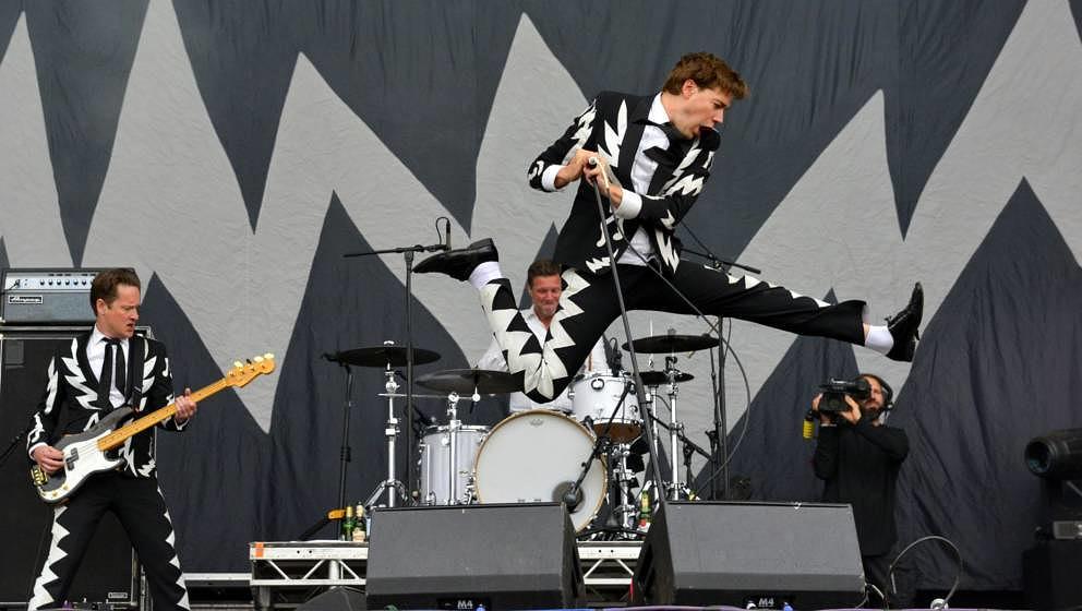 The Hives - Forest Stage