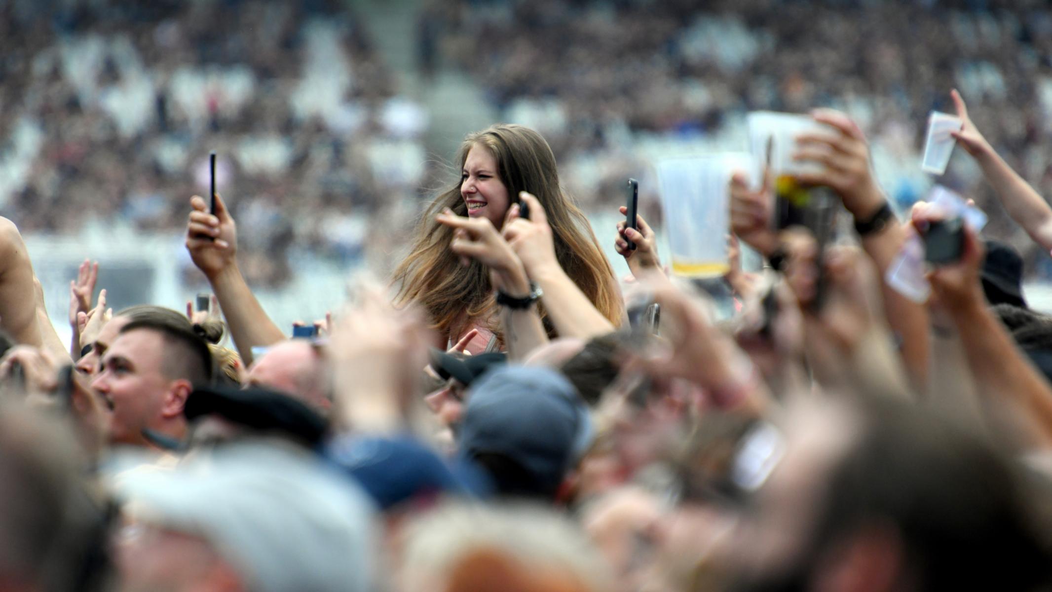 K1600_220624 06 Five Finger Death Punch 0001