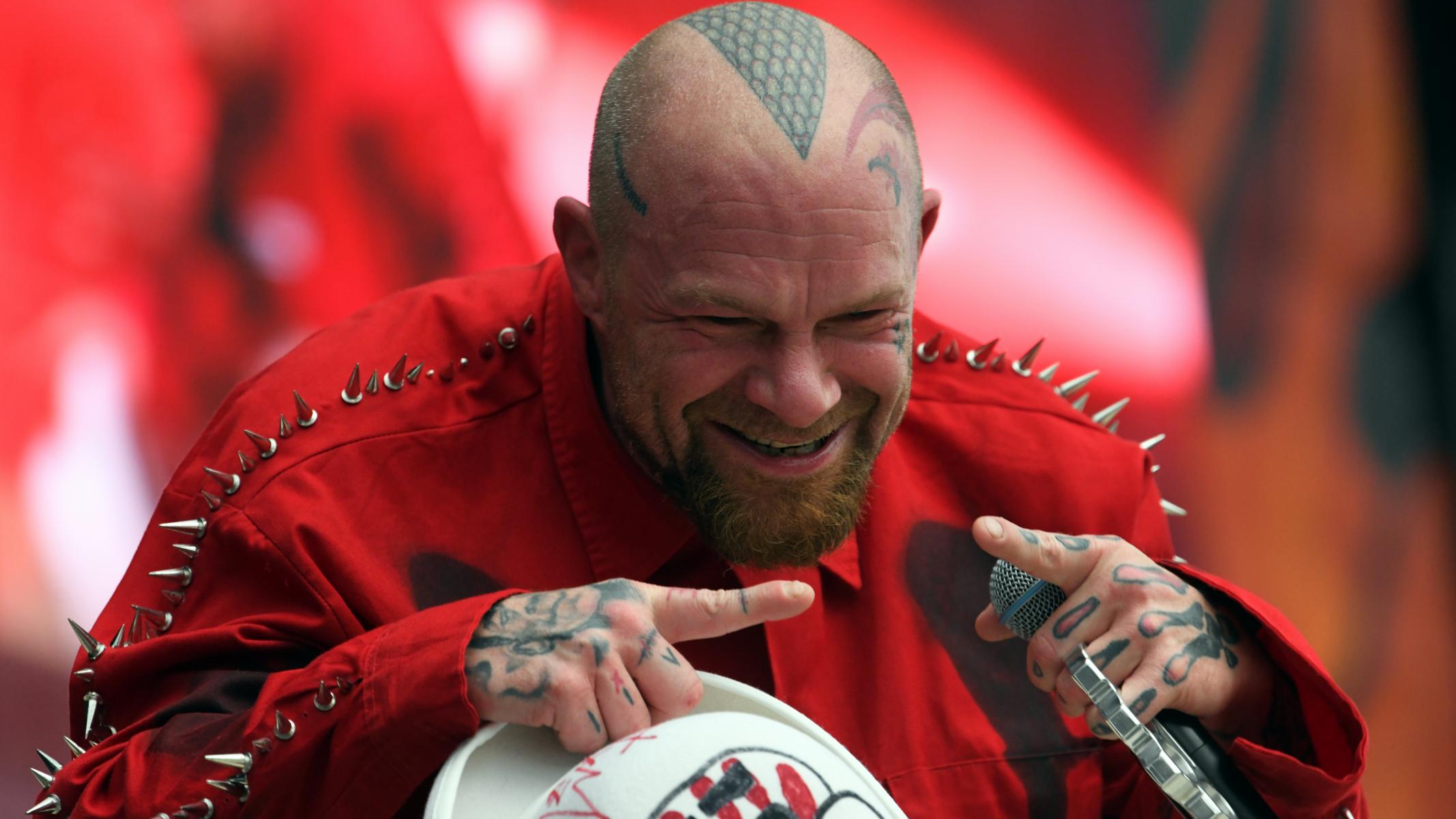 K1600_220624 06 Five Finger Death Punch 0019