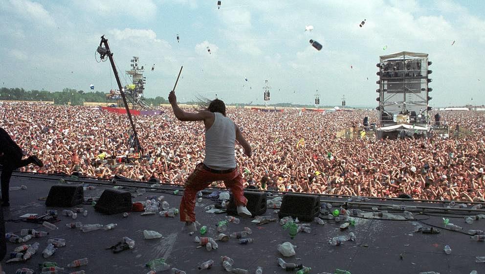 Kid Rock during Woodstock '99 in Saugerties, New York in Saugerties, New York, United States. (Photo by KMazur/WireImage)