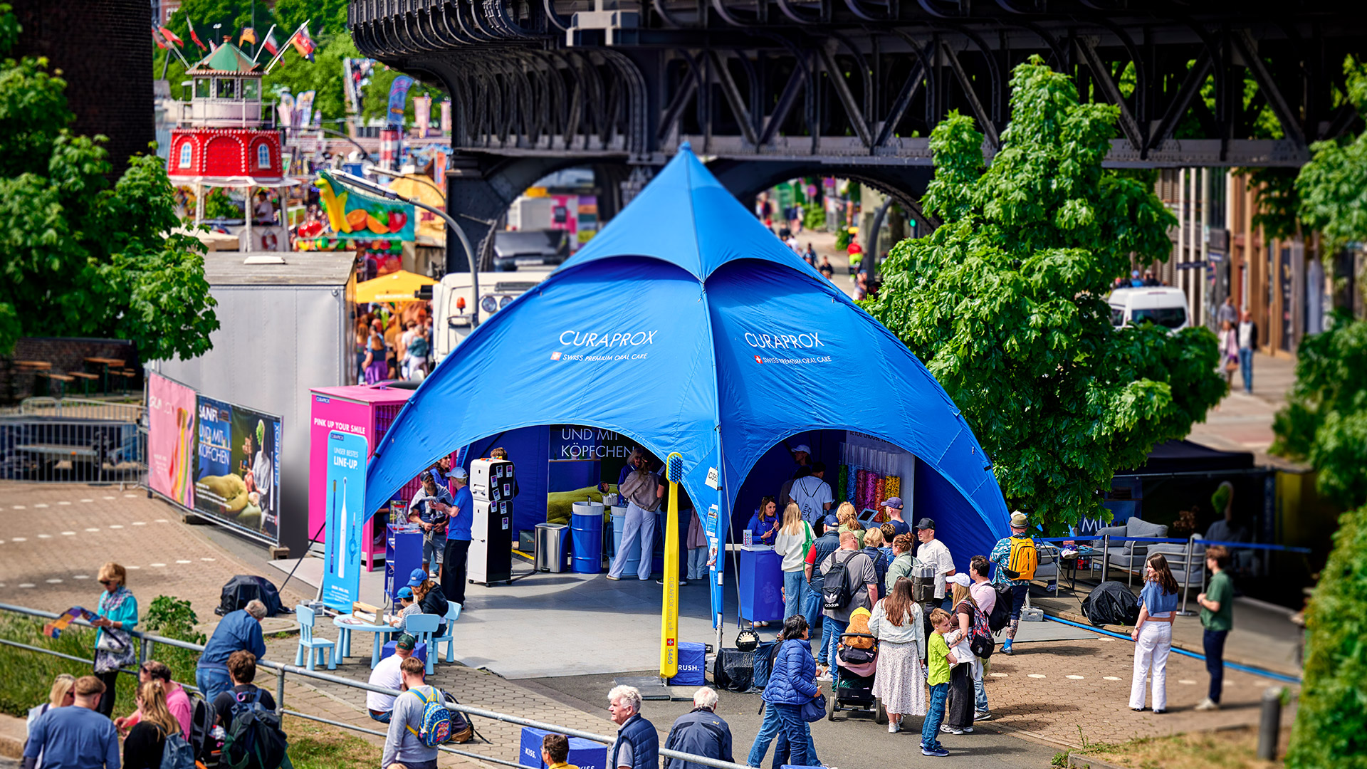 Curaprox_horizontal_1920x1080_01