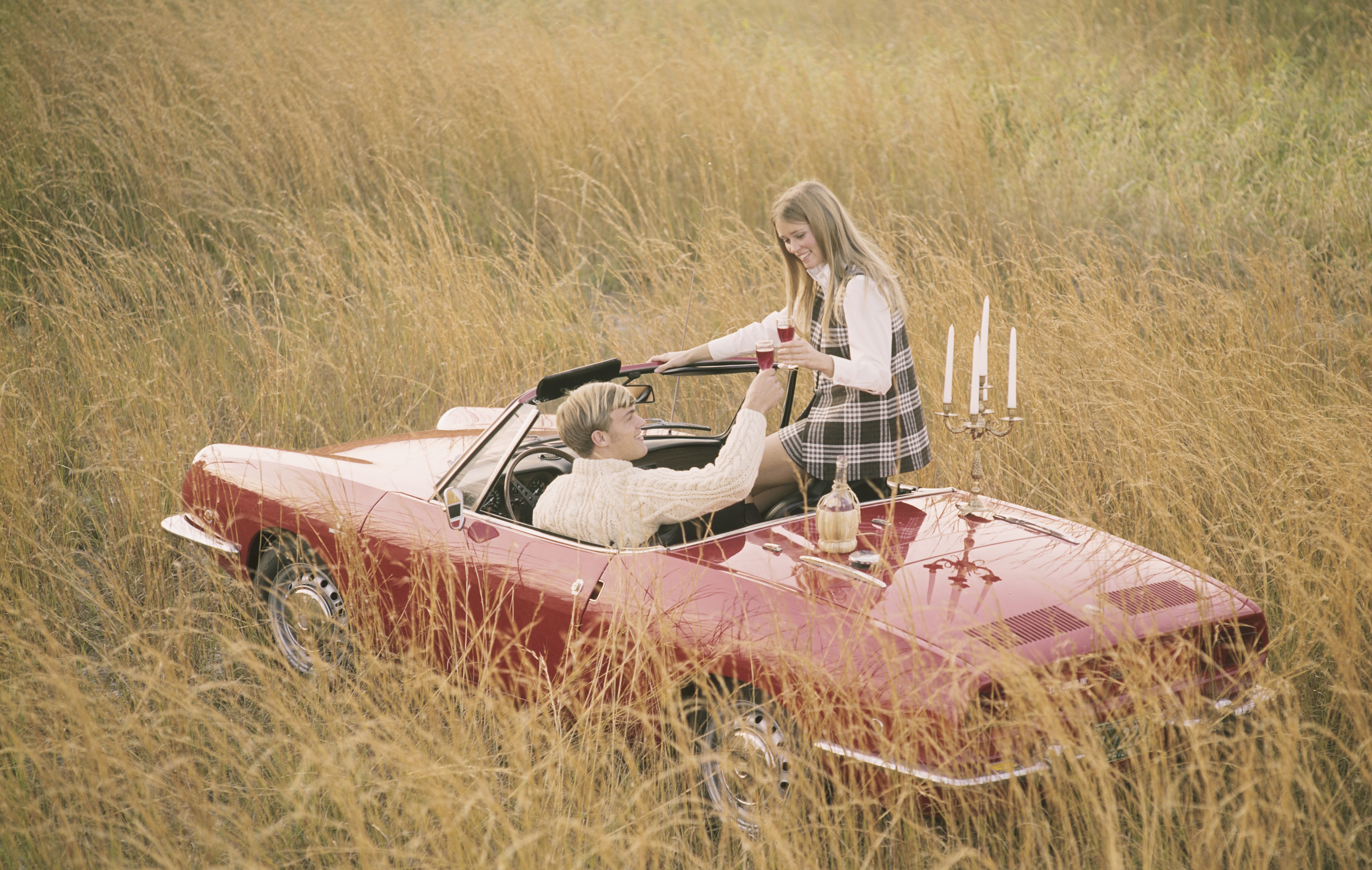 Klassische Dates gibt es seit Tinder nicht mehr, aber KI könnte nun für mehr Liebe statt Sex sorgen