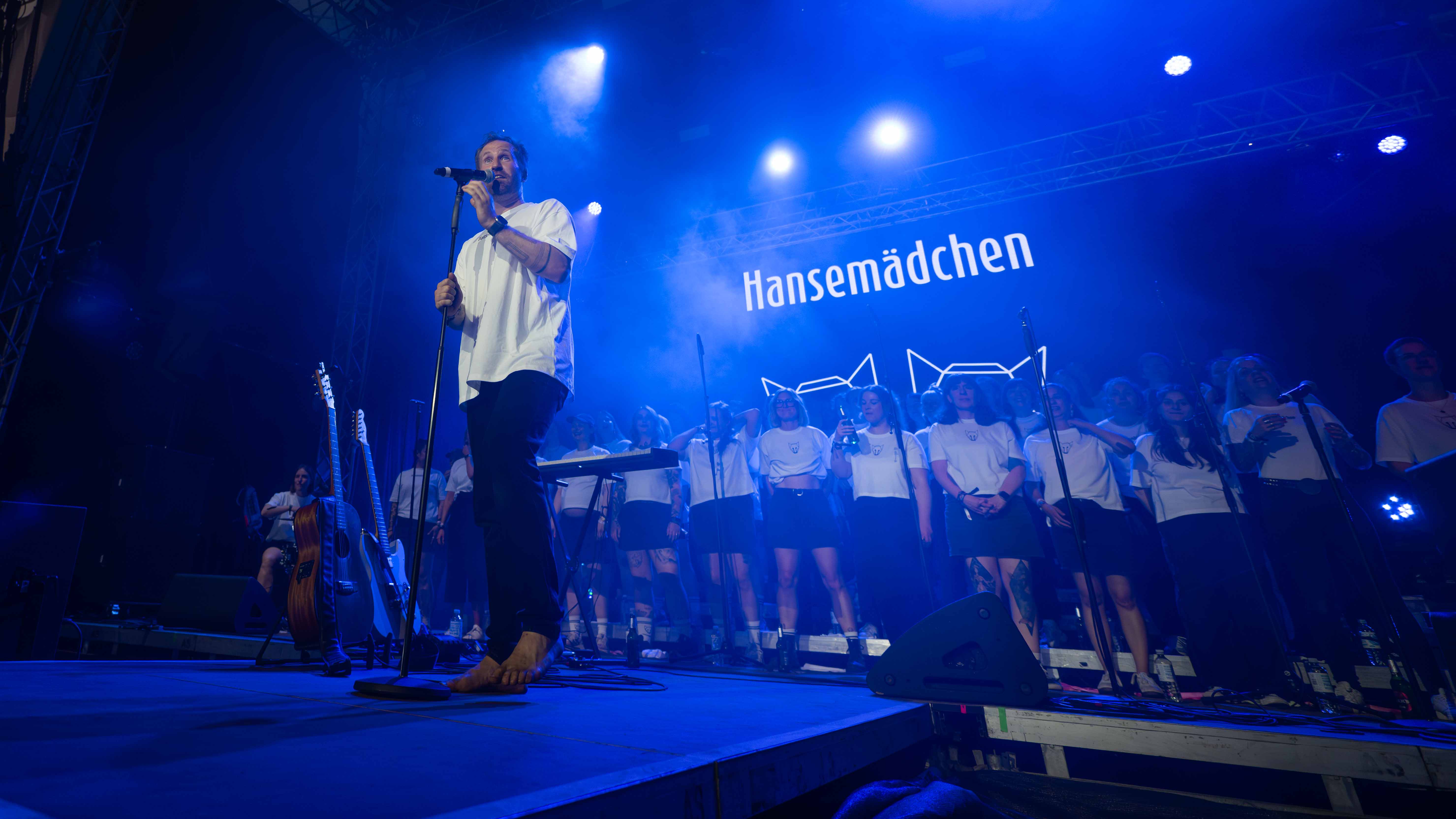 18.06.2026, Eichenring, Scheessel, GER, Hurricane-Festival, im Bild die"Hansemädchen" sind die ersten am Donnerstag im Ze...